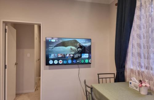 Huapai House | BEHOME - Modern Guest Suite