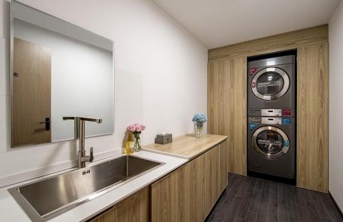 Middle Chaoyang Hotel | Beijing Chaoyang Park Crystal Orange Hotel