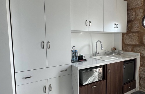 Enfeh Bed & Breakfast | Beit Laure