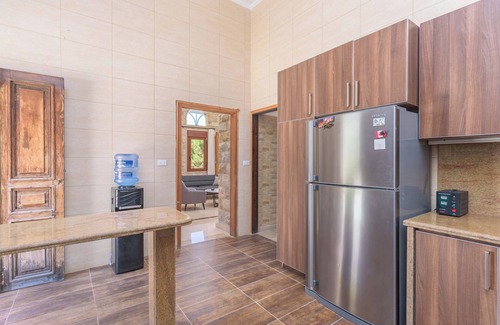 Duhur ash Shuwayr Apartment | Beit Salima 3BR House with Pool