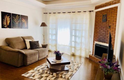 Abernessia Apartment | BELÍSSIMO E AMPLO APTO A 3 KM DO CAPIVARI