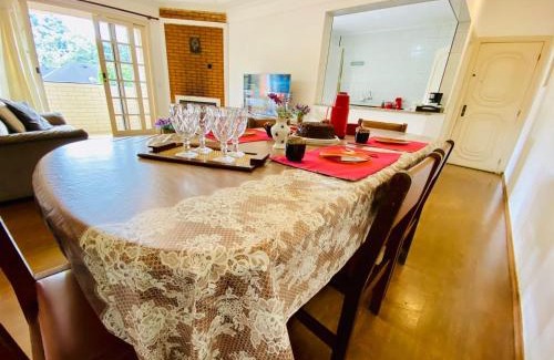 Abernessia Apartment | BELÍSSIMO E AMPLO APTO A 3 KM DO CAPIVARI