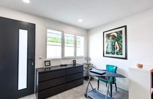 La Varenne Saint-Hilaire Apartment | Bel Appartement climatisé proche Paris et Disneyland