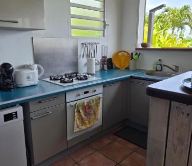 Gourbeyre Apartment | Bel appartement avec piscine privée et vue exceptionnelle