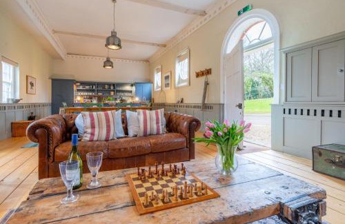 Sudbury House | Belchamp Hall Stables
