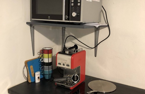 Destrellan House | Belcourtex