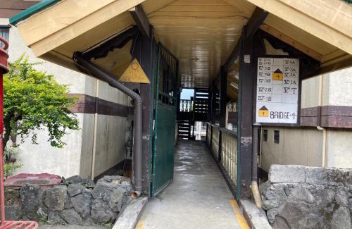 Luzon House | Belgian Home Near Mansion House 12 pax