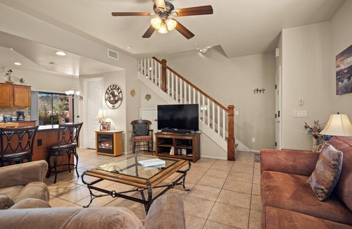 Oak Creek House | Bell Rock Vista - Hot Tub, Spacious Townhouse with Great Location and Views