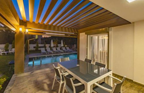 Hisaronu Villa | Bella- 4 Bedroom Holiday Villa in Oludeniz