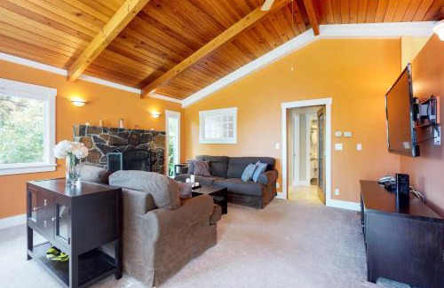 Depoe Bay House | Bella Cove
