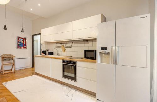 Carabacel Apartment | Bella Nissa Bnb - AC wifi - cosy - 2 bedrooms