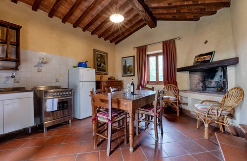 Bossi Apartment | BELLAVISTA (Castle of Bossi) San Polo