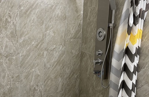 Globe Hotel | Belle-Aire Motel