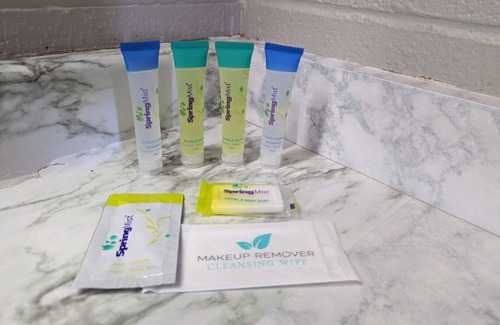 Globe Hotel | Belle-Aire Motel