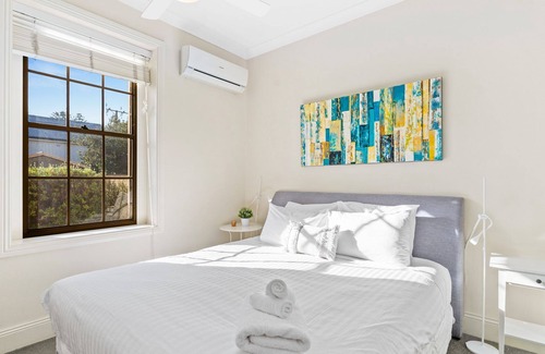 Glenelg South Cottage | Belle Escapes - Cozy Cottage at the Bay