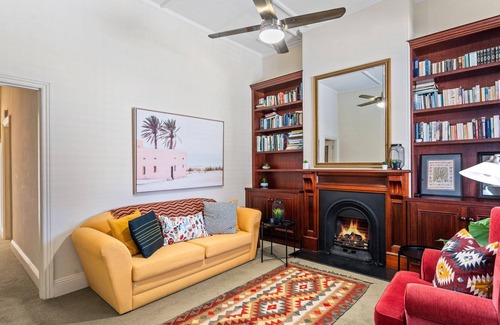 Glenelg South Cottage | Belle Escapes - Cozy Cottage at the Bay