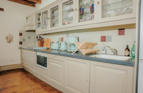 Saint-Leon-sur-Vezere House | Belle maison avec piscine chauffée pour 6