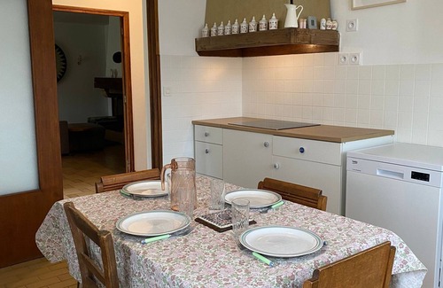 Lachau House | Belle Maison de Campagne Familiale. Animaux de Compagnie Bienvenus !