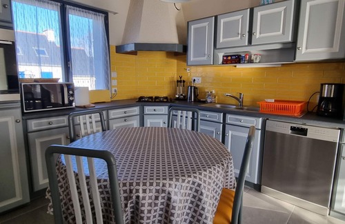 Nevez House | Belle Maison Lumineuse Avec Jardin Clos au Centre de Nevez - 500m des Commerces
