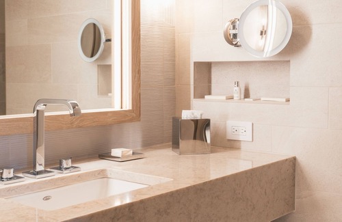 West Bellevue Hotel | Bellevue Club Hotel