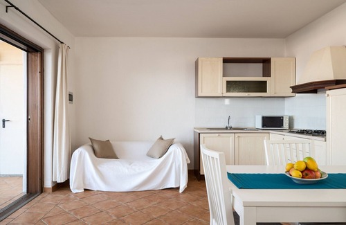 Pittulongu Apartment | Bellosguardo 4 - seaview flat in Pittulongu