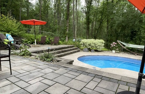 Saratoga Springs Apartment | Belmont Stakes & Saratoga Track Season 2-miles to Club House entrance