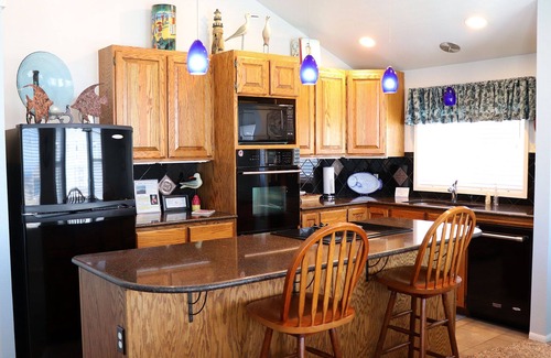 Bandon House | Belo de Rosa: Beautifully remodeled on scenic Beach Loop Road