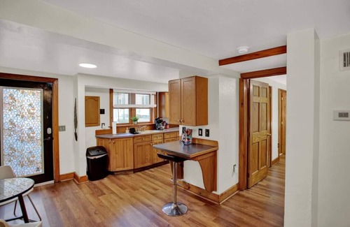 Gainesville Apartment | Belong Downtown 1br 1ba