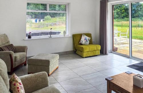 Writtle House | Belt Annexe