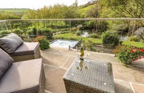 Halifax House | Belvedere Farm