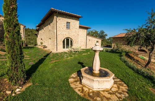 Castellina in Chianti Apartment | Belvedere 2+1 BR Luxe Apart In a Restored Tuscan Farm with Pool and Spa