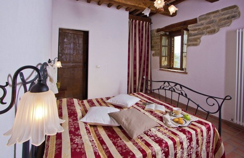 Apecchio House | Belvilla by OYO CÃ Quattrocchi Pettirosso