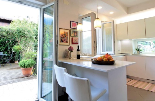 Lamon House | Belvilla by OYO casa Rosy