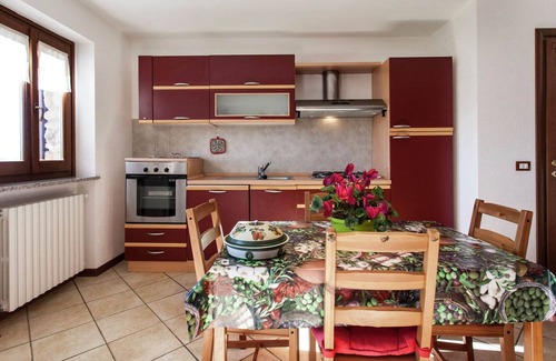 Netro Apartment | Belvilla by OYO Cascina Paola