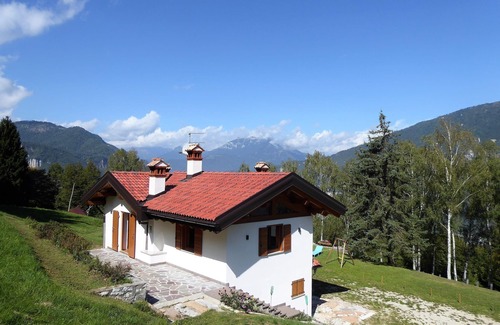 Fonzaso Ski Chalet | Belvilla by OYO Casera Pantonio