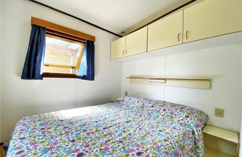 Capraia e Limite House | Belvilla by OYO Lovely bungalow with a shared pool