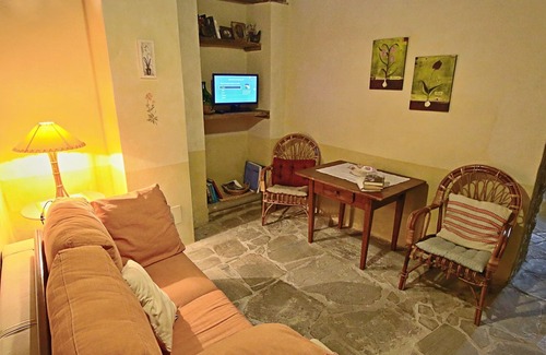 Apecchio House | Belvilla by OYO Nicchio di Rosa- Cerro Vecchio