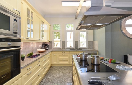 Arguineguin House | Belvilla by OYO Villa Doramas 12 pax