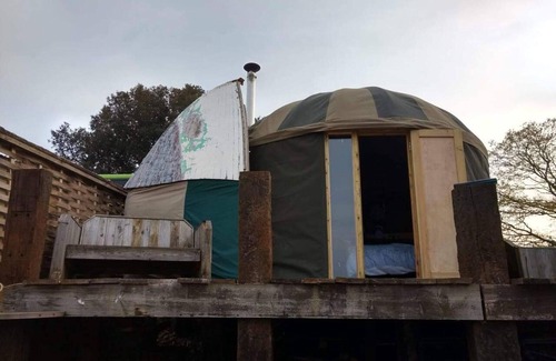 Ryde Cabin | Bembridge Harbour Yurt - Log Burner - Wifi