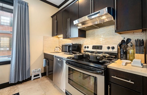 College Hill House | Benefit St Urban Oasis, Steps to Brown Uni, RISD, Waterfire Park