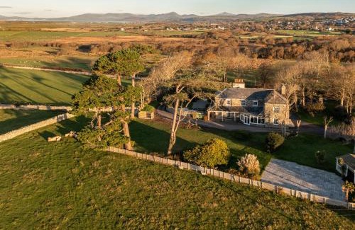 Dyffryn Ardudwy House | Bennar Fawr