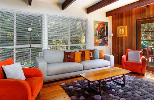 Hawks Nest House | Bennett's Beach Cottage