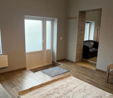 Oradea Apartment | Benny & Bella Guest House