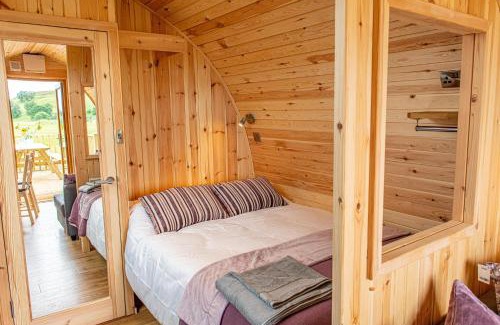 Aberfeldy Apartment | BenVrackie Luxury Glamping Pet Friendly Pod at Pitilie Pods