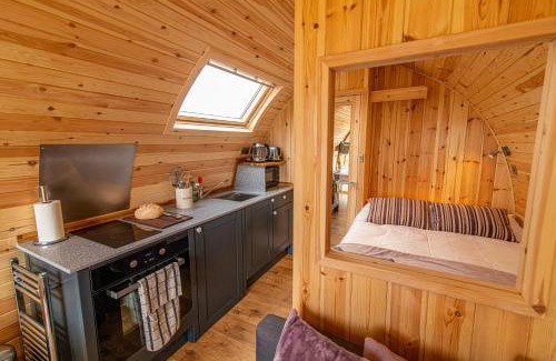 Aberfeldy Apartment | BenVrackie Luxury Glamping Pet Friendly Pod at Pitilie Pods