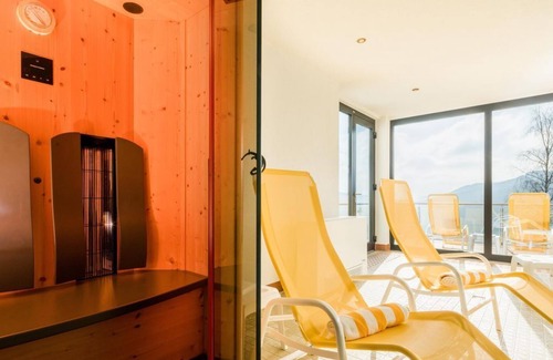 Bollendorf-Pont House | Bergsuite Südseite, Luxury Suite, Whirlpool from 12 nights - Waldhotel Sonnenberg