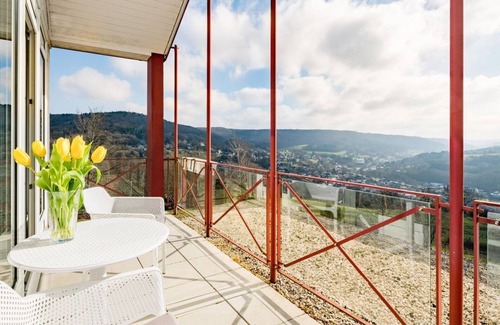 Bollendorf-Pont House | Bergsuite Südseite, Luxury Suite, Whirlpool from 12 nights - Waldhotel Sonnenberg