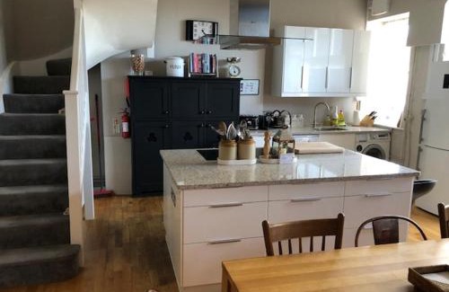 Limpley Stoke House | Berkeley Coach House, near Bath