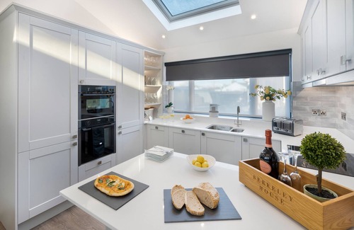 Bowness-on-Windermere Cottage | BERKELEY HOUSE, pet friendly, with open fire in Bowness-On-Windermere