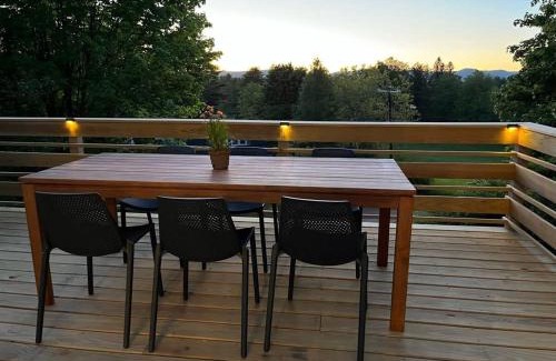 Pittsfield House | Berkshire Vacation Rentals: Chic Pittsfield Home With A View